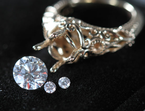 ร้านขายแหวนเพชร, แหวนแต่งงานคู่, แหวนหมั้นเพชร